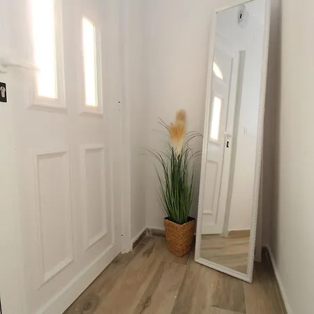 Kuca Za Odmor Pag Sv.marko * Pag Town