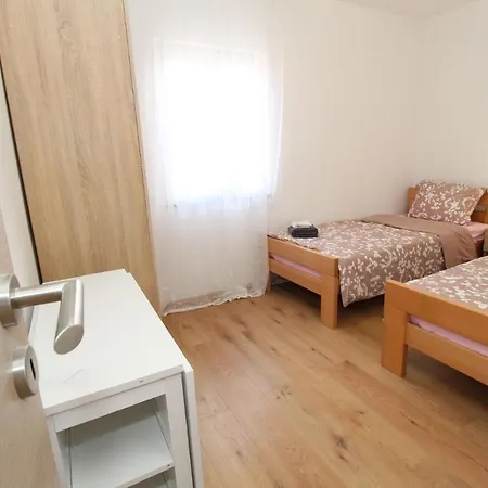 Kuca Za Odmor Pag Sv.marko Vakantiehuis Kolan